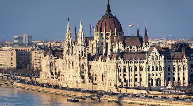 1527145726482035456.jpg 布达佩斯.jpg